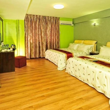 Hotel Zamburger Grand City Malakka Dış mekan fotoğraf